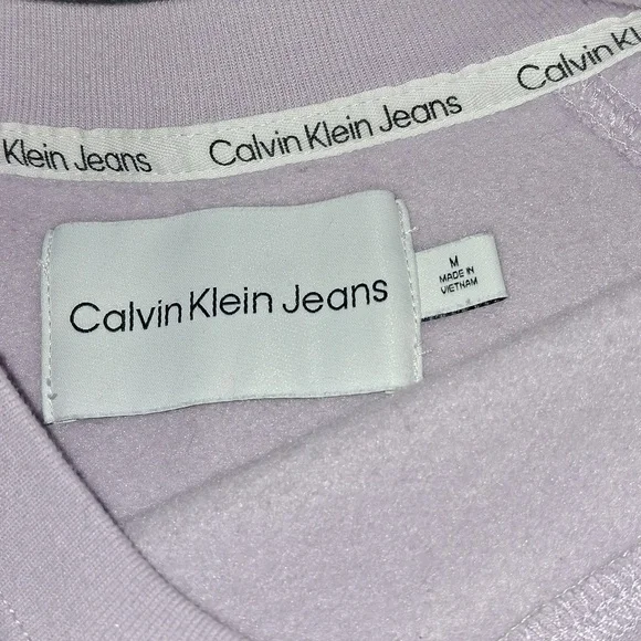 Calvin Klein Light Purple Logo Crewneck Sweatshirt - Picture 2 of 7